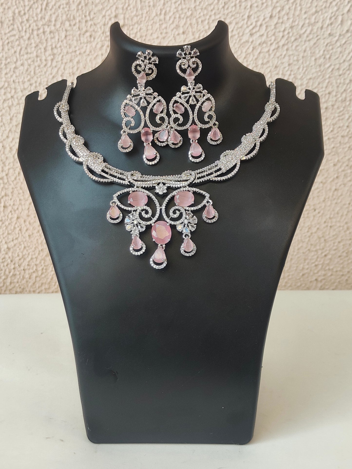 Whispers of Romance Necklace Set - Baby Pink