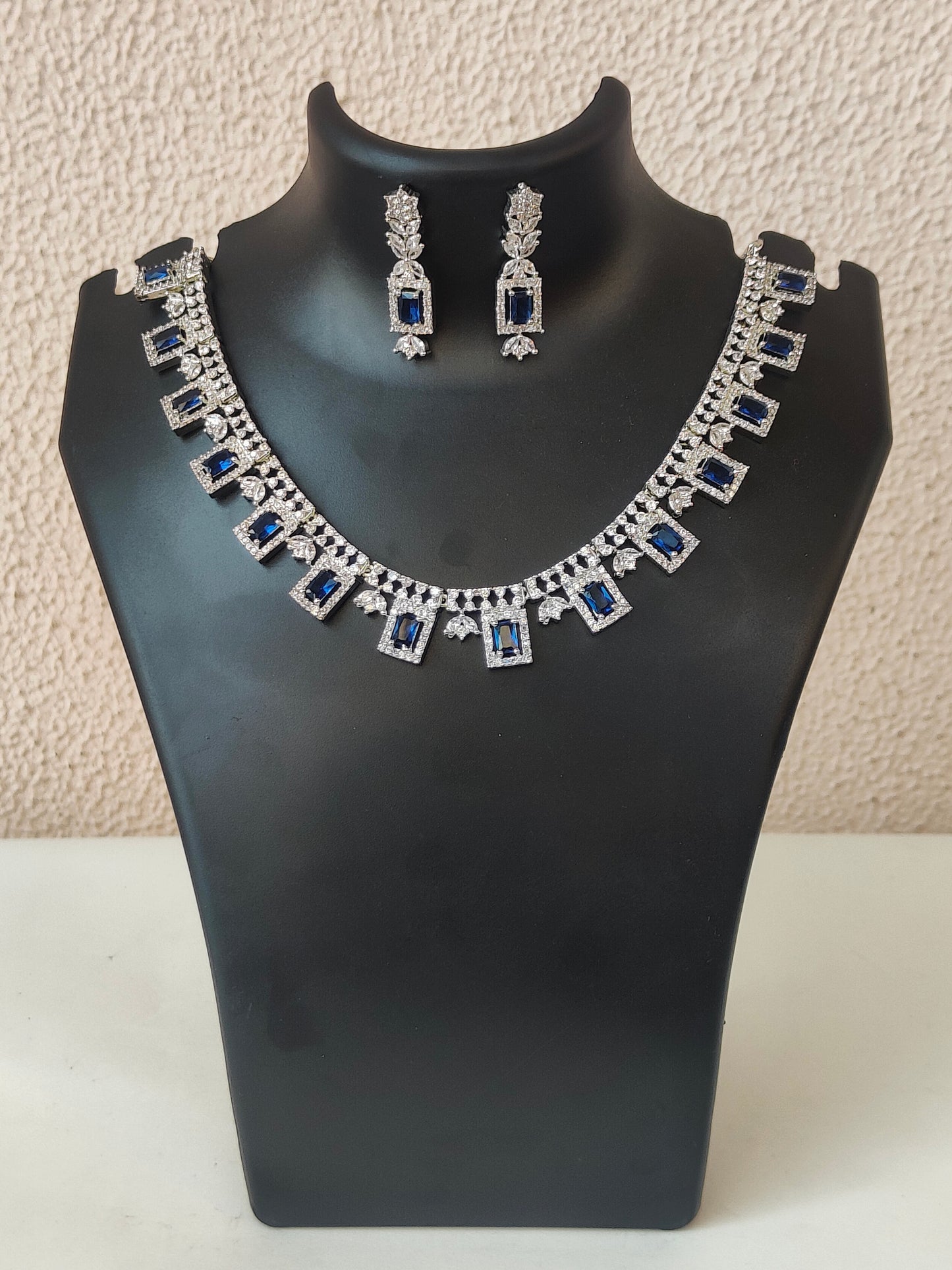 Luxury Gemstone Necklace Set – A Timeless Statement Piece - Blue
