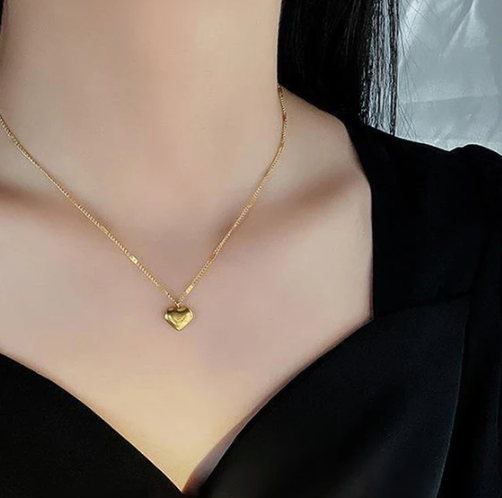 Gold Plated Stainless Steel Anti Tarnish Heart Themed Pendant For Women