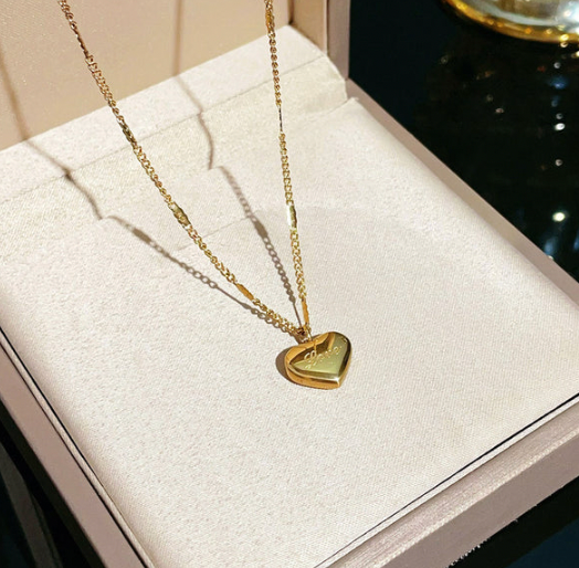Gold Plated Stainless Steel Anti Tarnish Heart Themed Pendant For Women