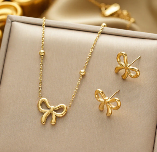 Gold Plated Anti Tarnish Bow Themed Jewellery Set