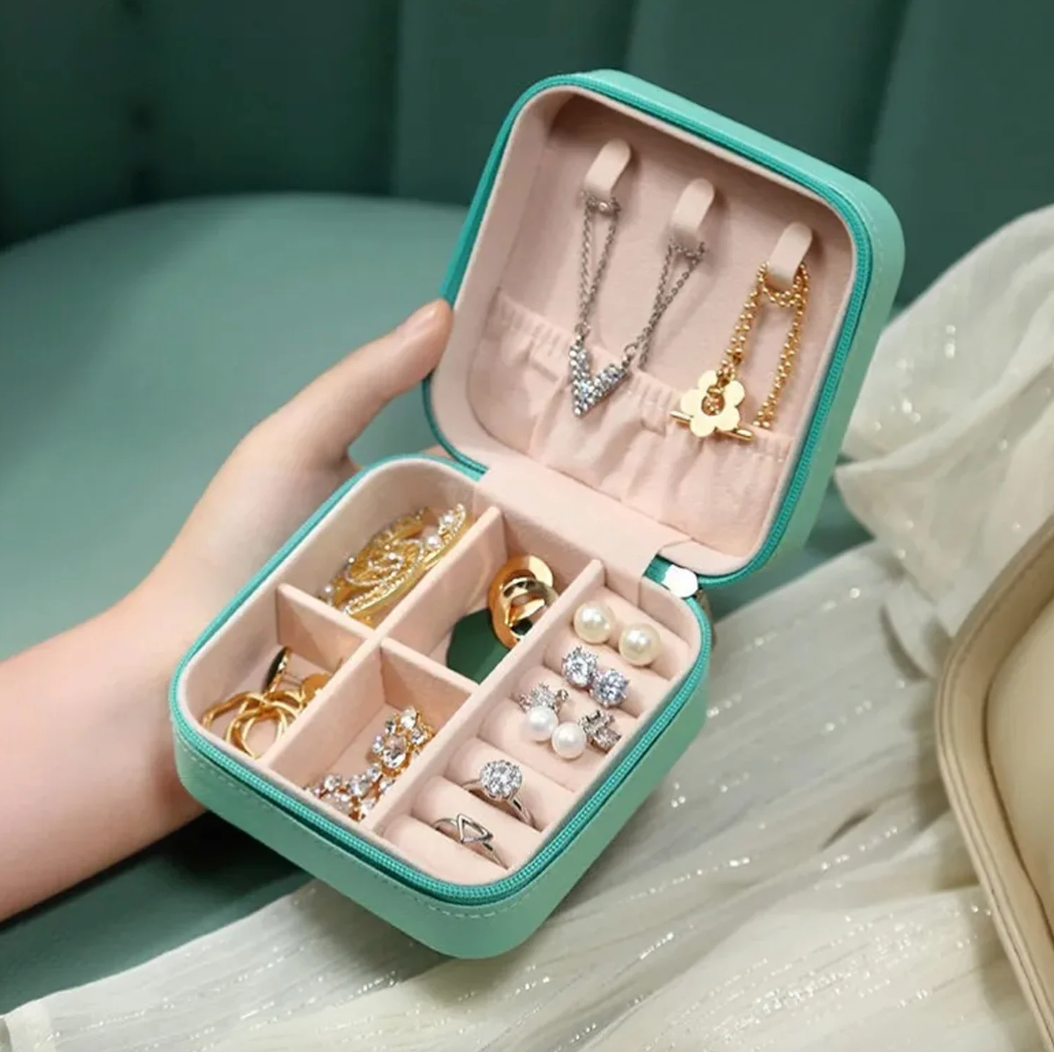 Jewellery Organizer (Any random colour)