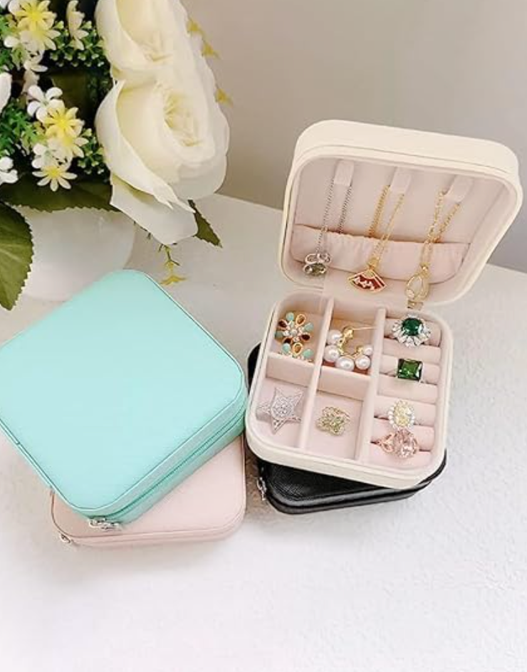 Jewellery Organizer (Any random colour)