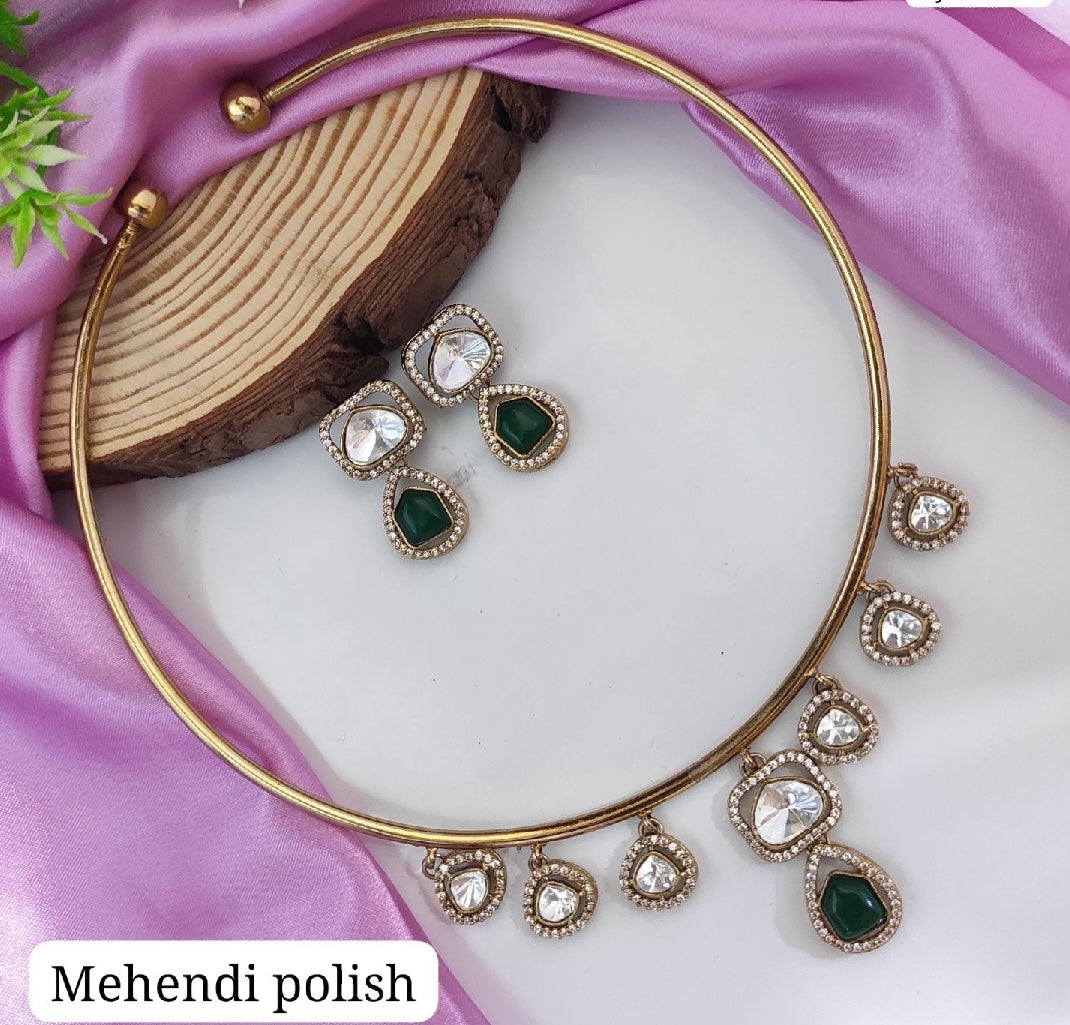 Mehendi Polish Hasli Set with Earrings - Green