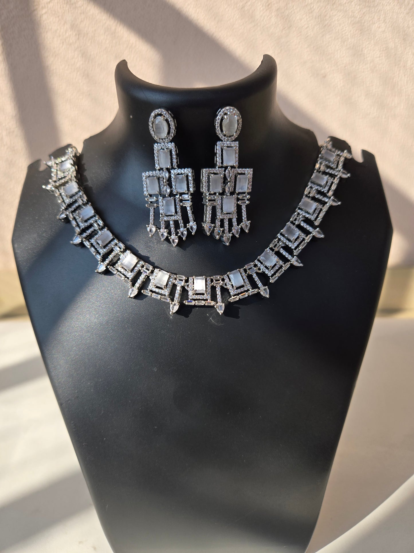 Glam: Geometric American Diamond Set : White