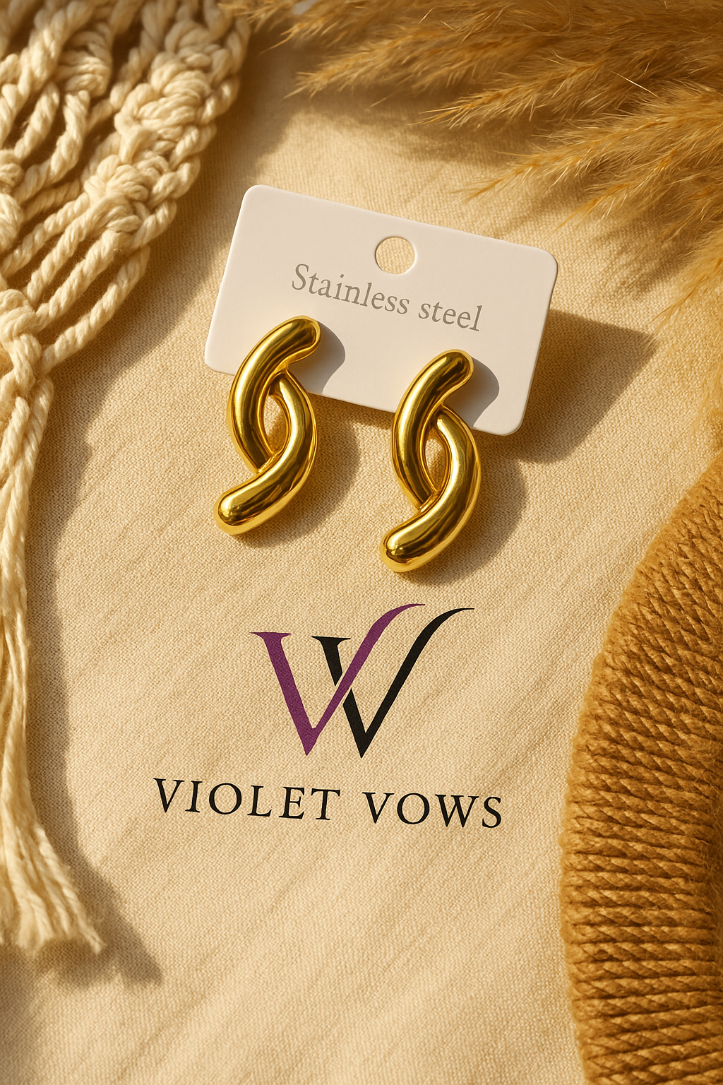 Golden Interlocking Link Studs