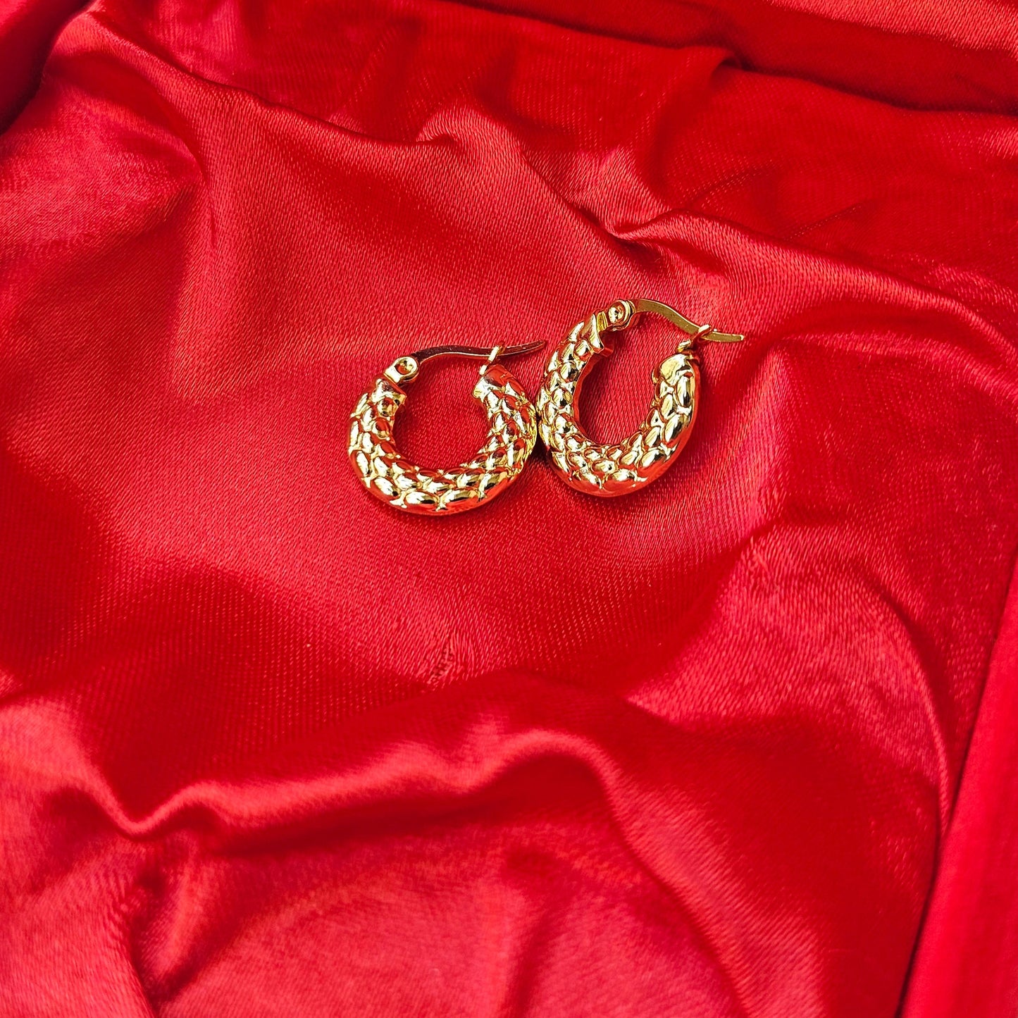 Textured Golden Hoop Earrings - Classic Chic Hoops