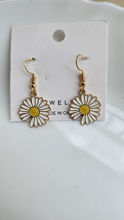 Cheerful Daisy Drop Earrings
