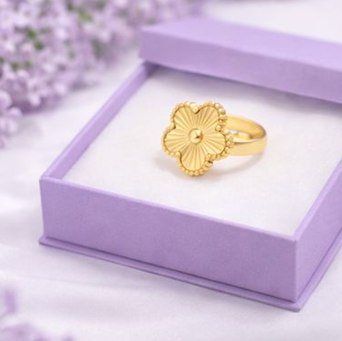 Gold Clover Adjustable Ring for Women – Elegant Floral Statement Ring