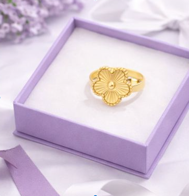 Gold Clover Adjustable Ring for Women – Elegant Floral Statement Ring