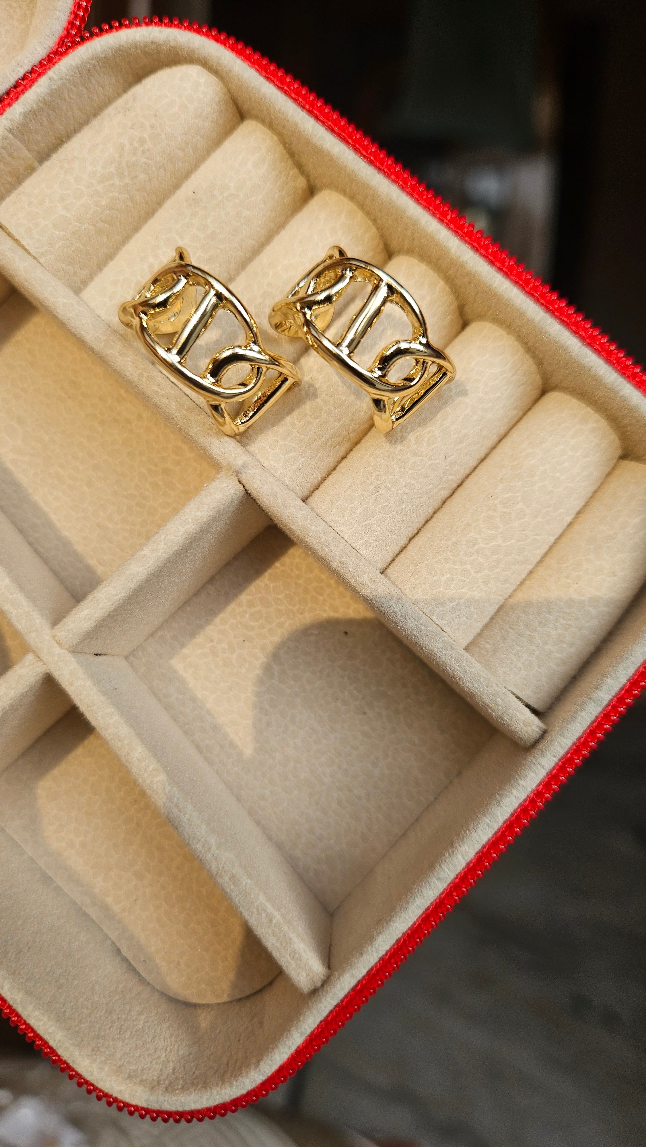 Gold Open Link Earrings