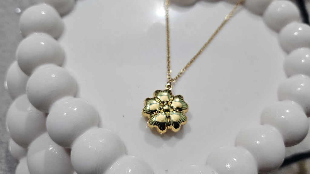 Golden Bloom Floral Pendant Necklace | Violet Vows