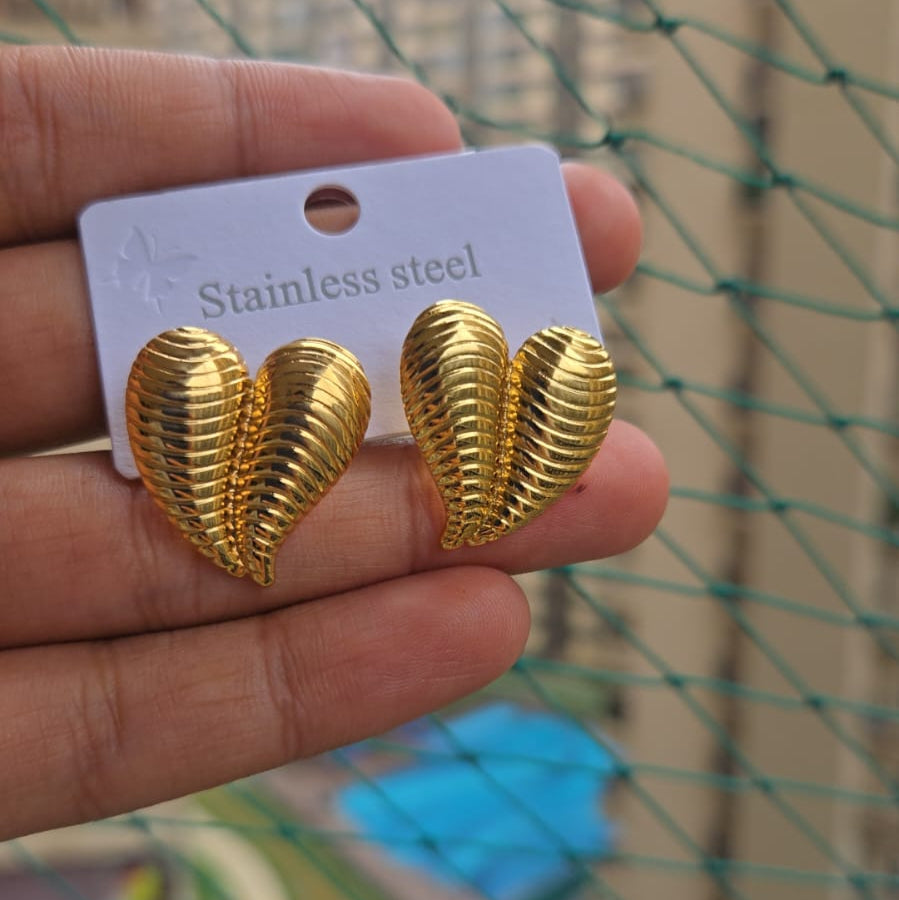 Golden Ribbed Heart Studs