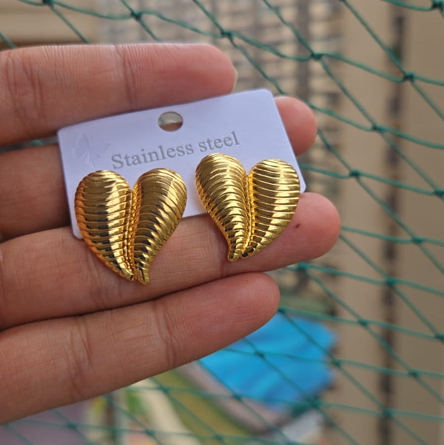 Golden Ribbed Heart Studs