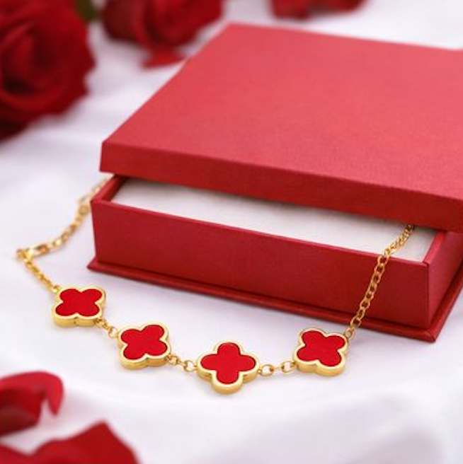Red Clover Flower Bracelet for Women – Gold Chain Adjustable Charm Bracelet