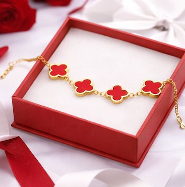 Red Clover Flower Bracelet for Women – Gold Chain Adjustable Charm Bracelet