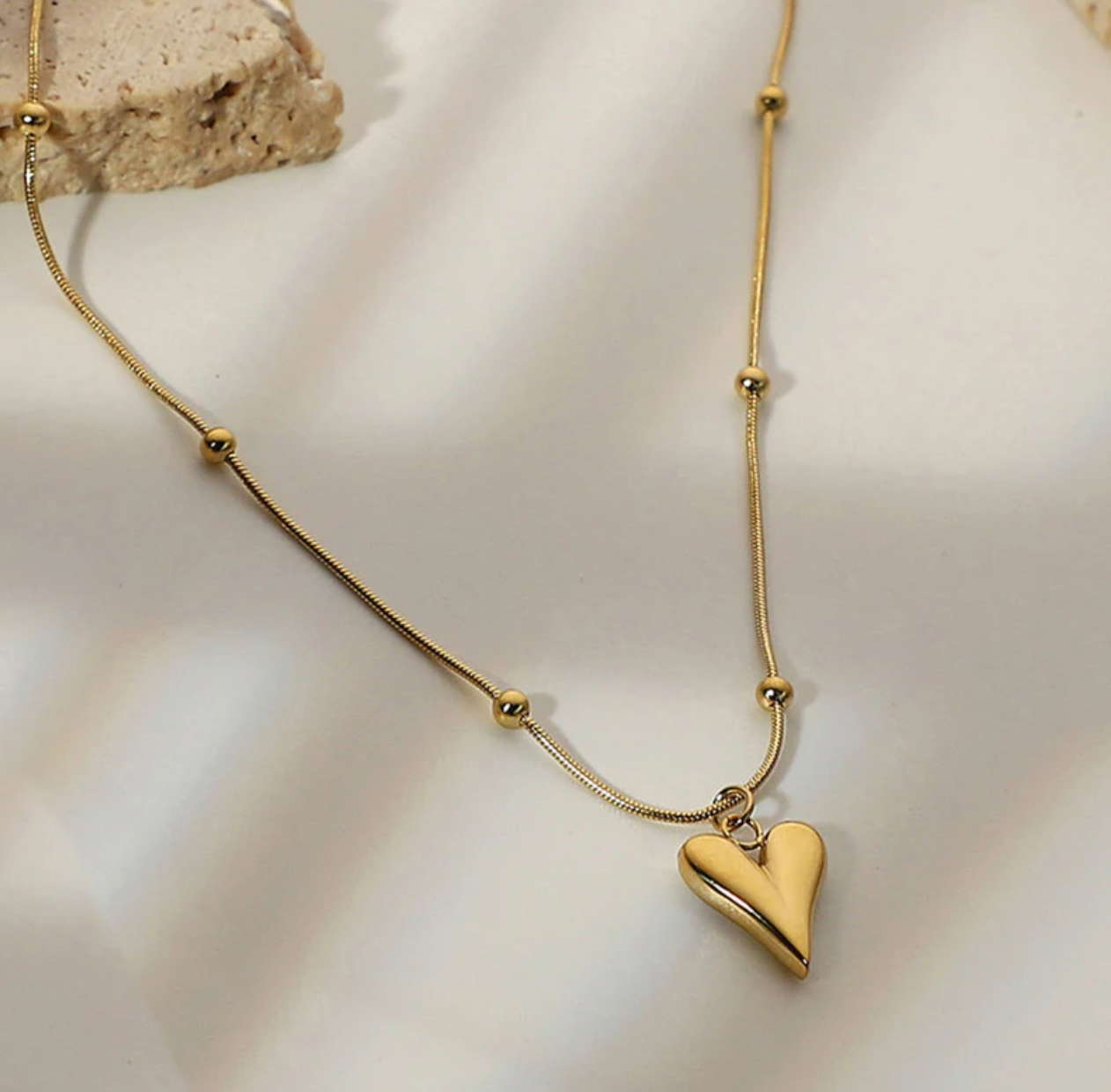 Gold-Plated Anti Tarnish Heart themed Stainless Steel Pendant