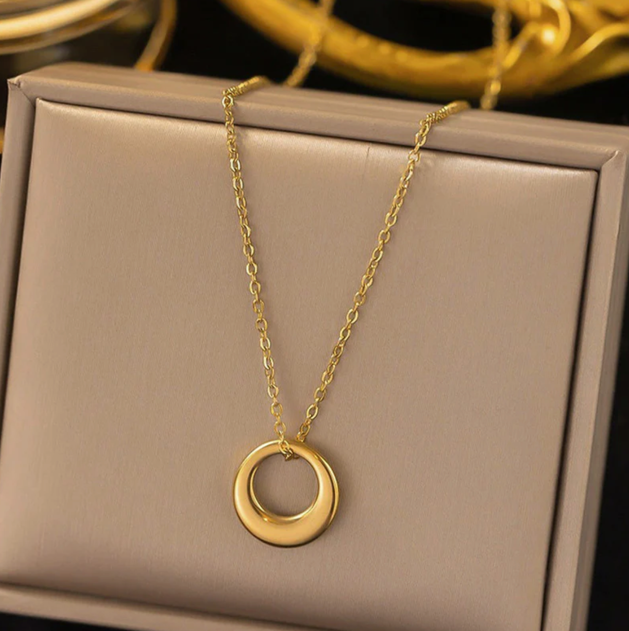 Gold Plated Stainless Steel Anti Tarnish Geometric Circle Pendant
