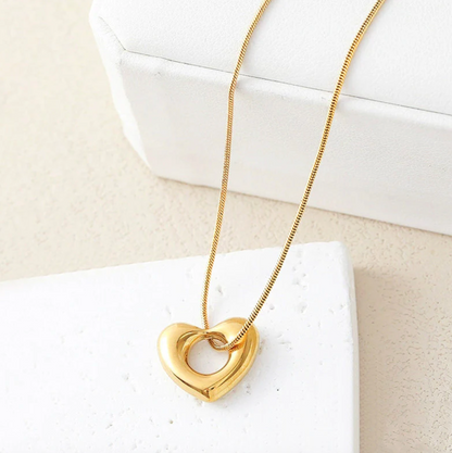 Gold Plated Anti Tarnish Stainless Steel Heart Themed Pendant