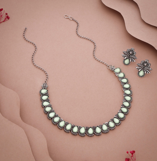 Nitya - Delicate Stone Silver-Toned Necklace Set: A Touch of Glamour - Sea Green