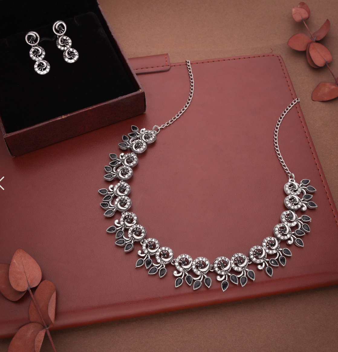 Geet - Elegant Silver-Plated Floral Design Necklace Set