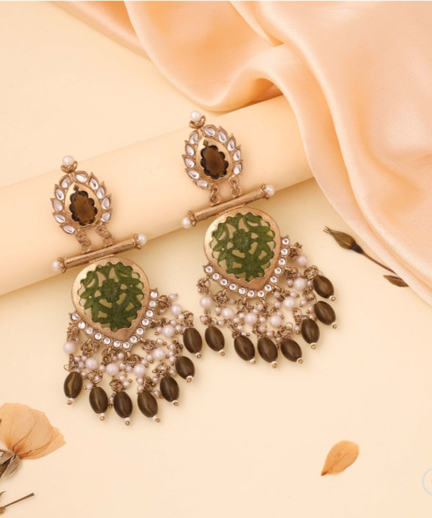 Zalima - Kundan-Studded Long Dangle Earring - Mehndi