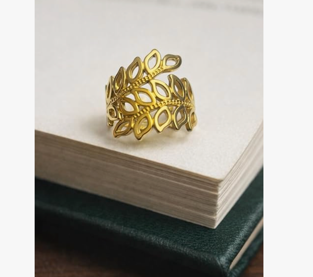 Gold Wide Band Cutout Leaf Crown Open Ring
