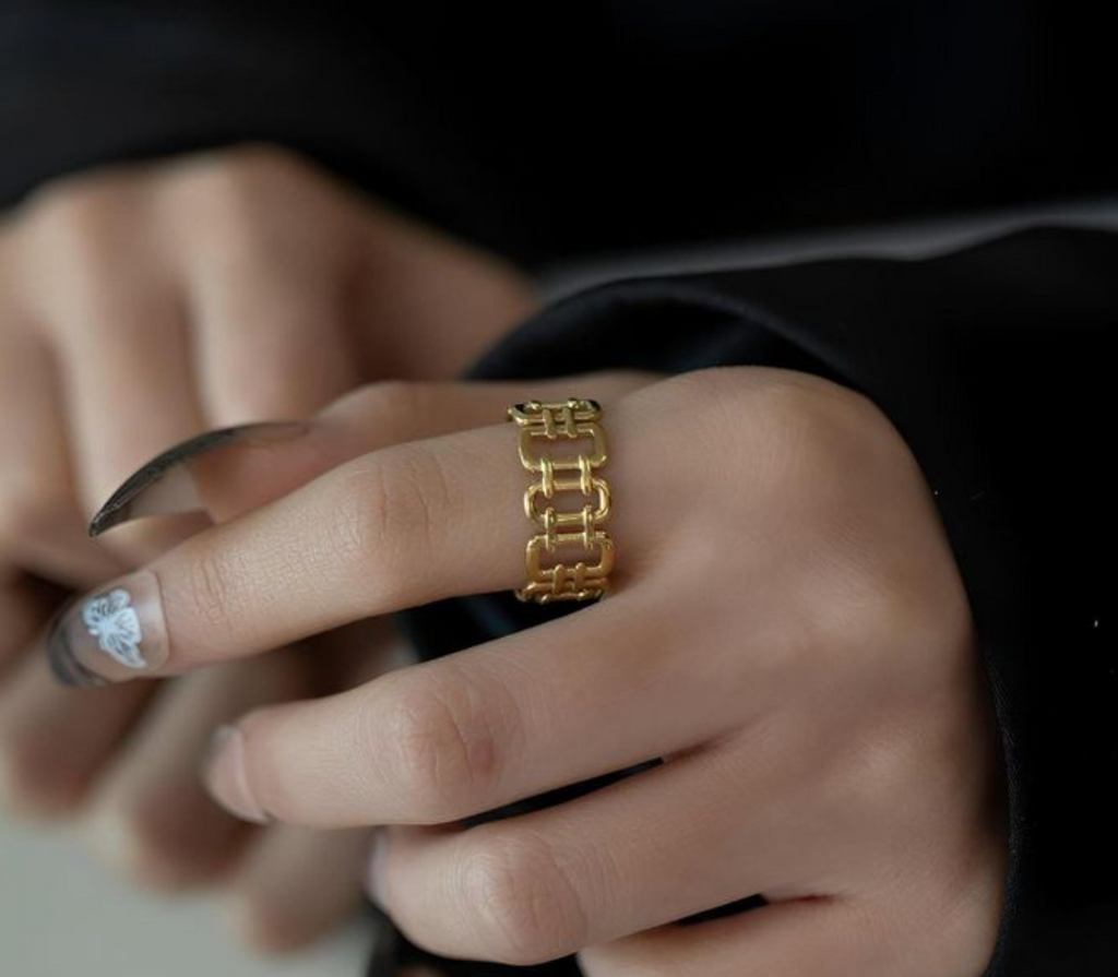 Gold Wide Band Chain Link Open Ring