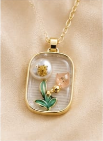 Gold 3D Botanical Dandelion & Pearl Mother-of-Pearl Pendant Necklace