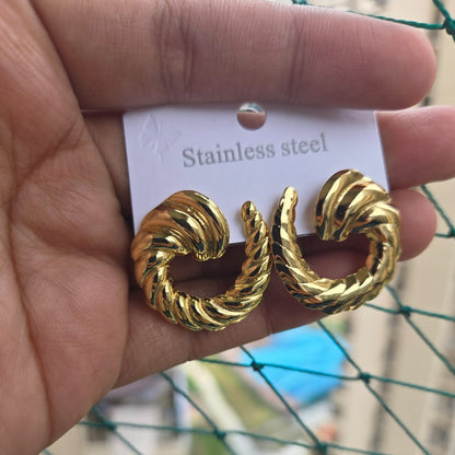 Sculptural Wave Studs