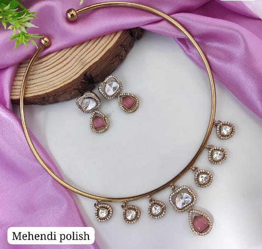 Mehendi Polish Hasli Set with Earrings - Pink