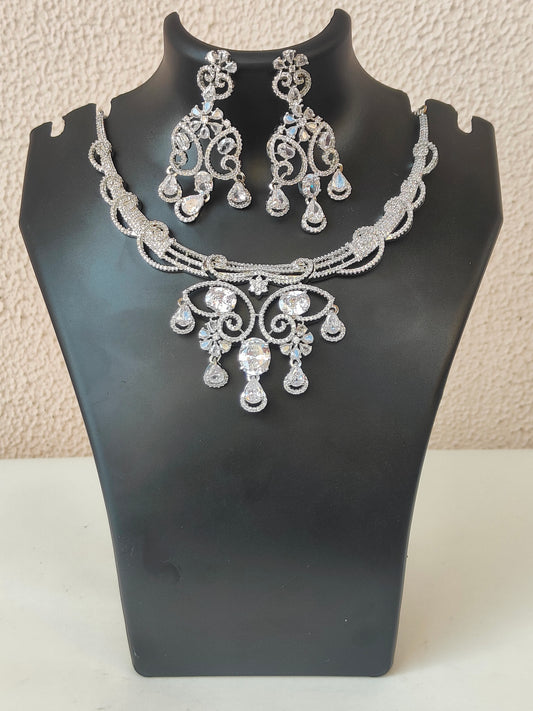 Whispers of Romance Necklace Set - White